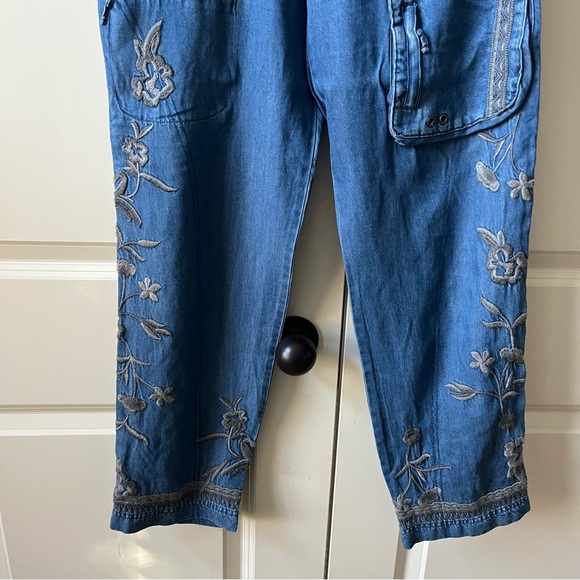 NWT Johnny Was Biya Aventura Embroidered Cargo Denim Pants size 6 - Picture 9 of 16